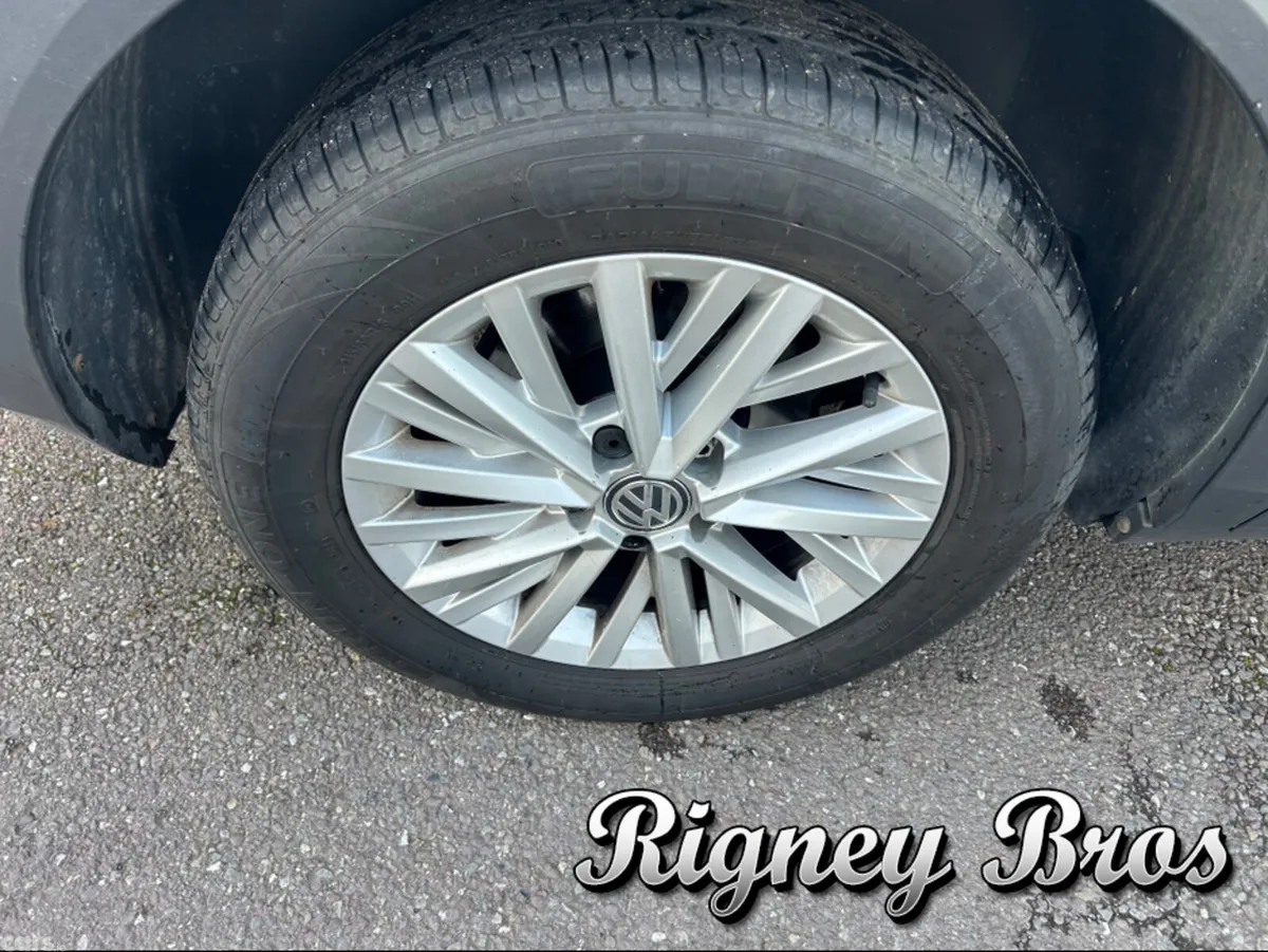 Volkswagen T-Roc Hatchback, Diesel, 2019, White