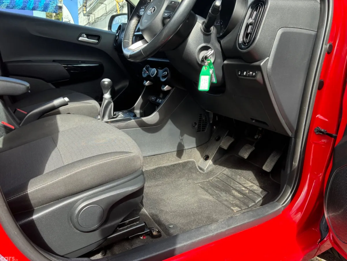 Kia Picanto Hatchback, Petrol, 2019, Red