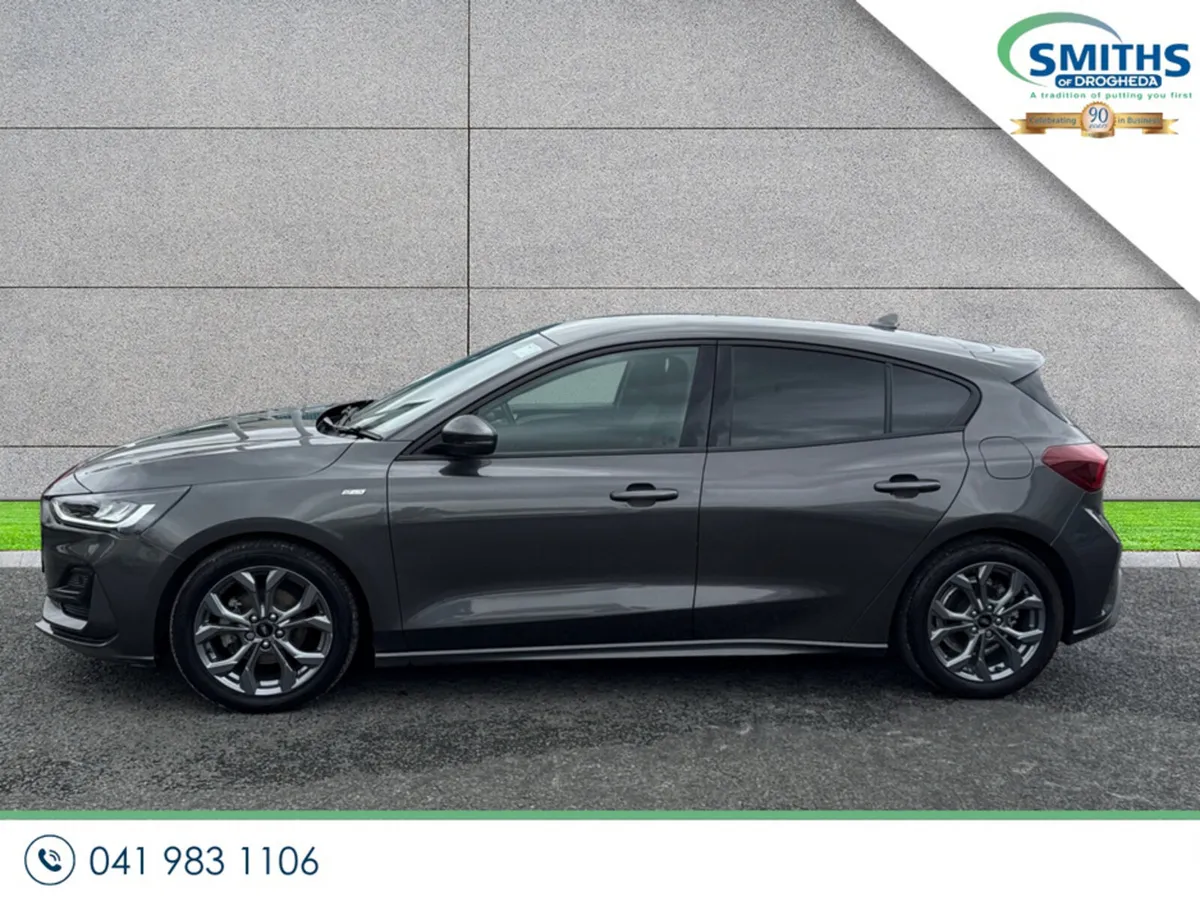 Ford Focus Hatchback, Petrol, 2024, Grey