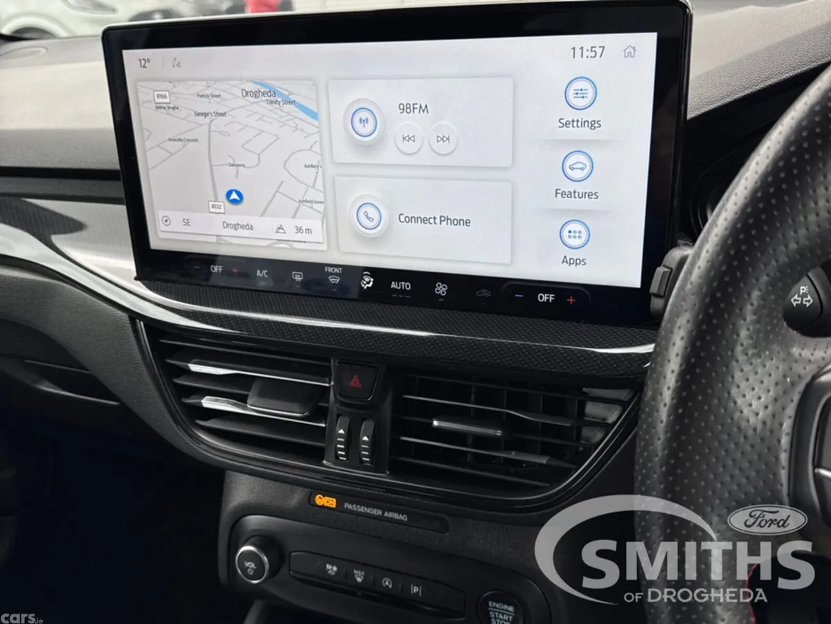 Ford Focus Hatchback, Petrol, 2024, Grey