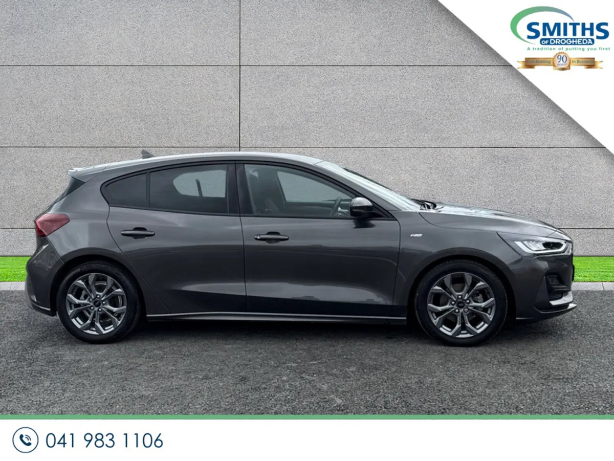 Ford Focus Hatchback, Petrol, 2024, Grey