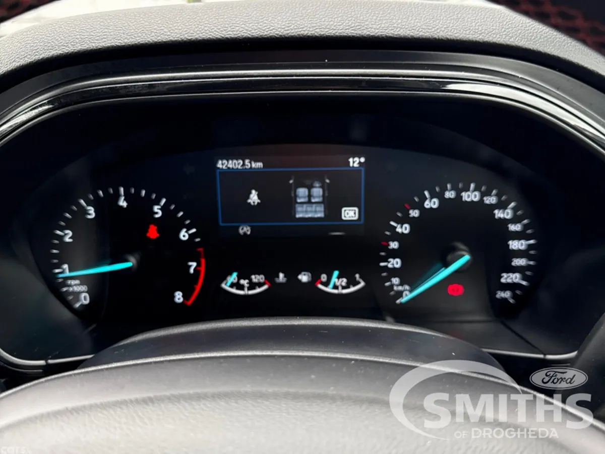 Ford Focus Hatchback, Petrol, 2024, Grey