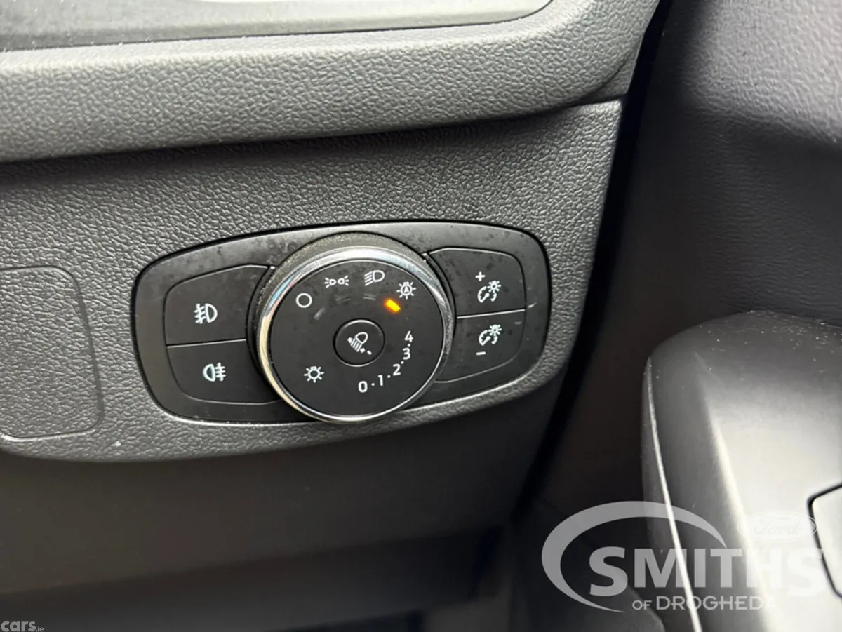Ford Focus Hatchback, Petrol, 2024, Grey
