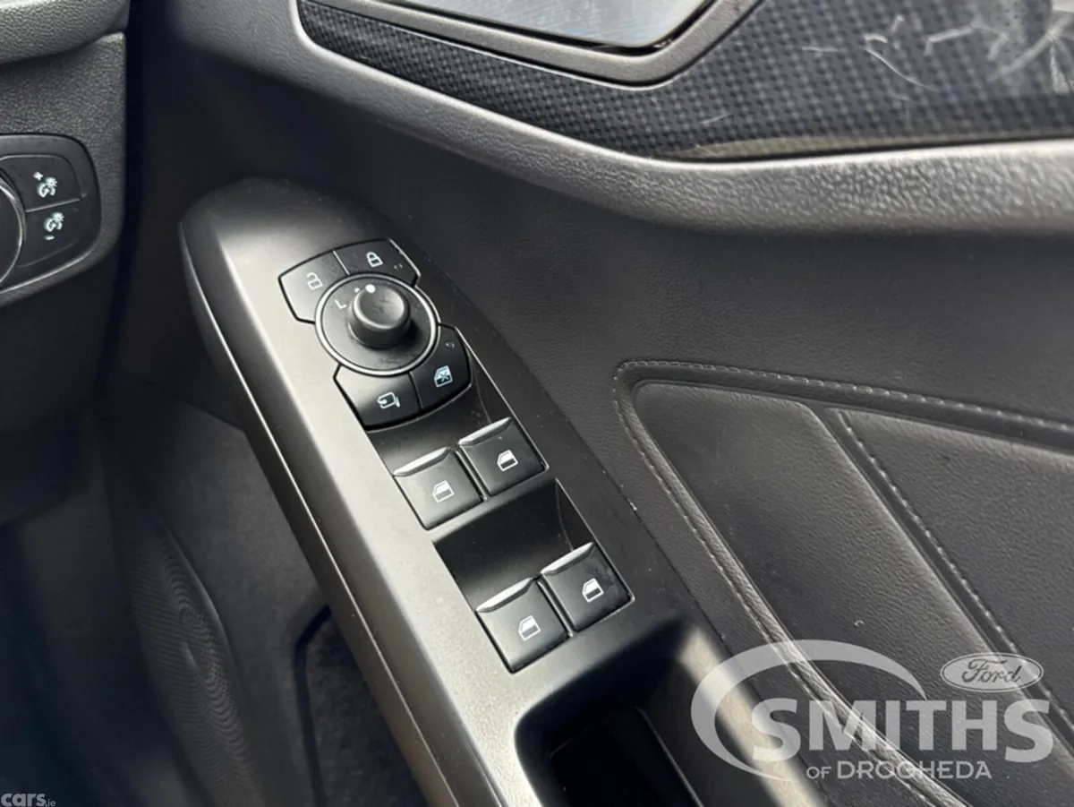 Ford Focus Hatchback, Petrol, 2024, Grey