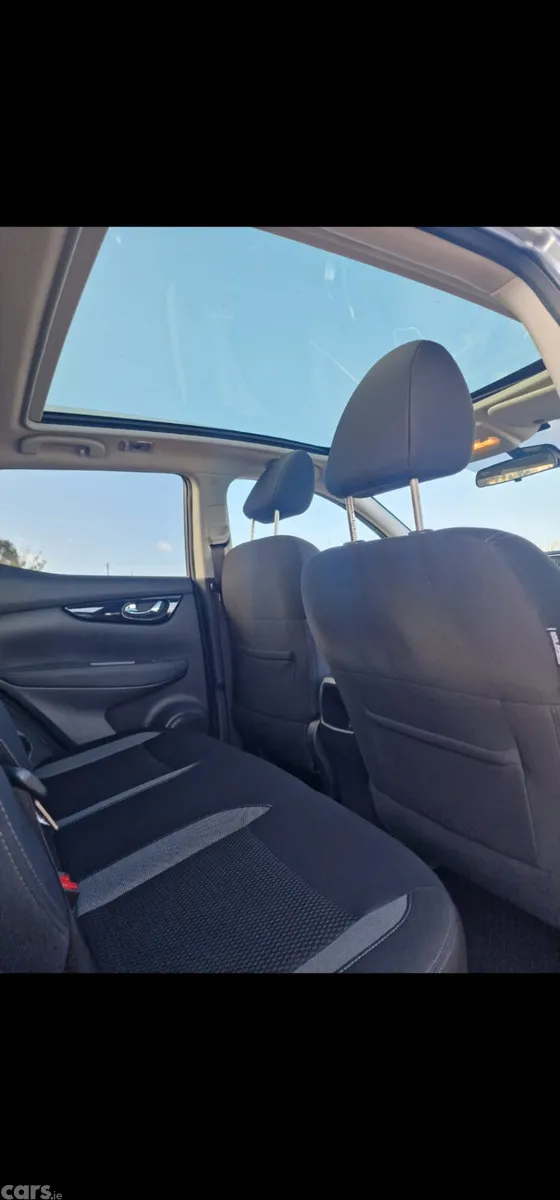 Nissan Qashqai MPV, Diesel, 2019, Grey