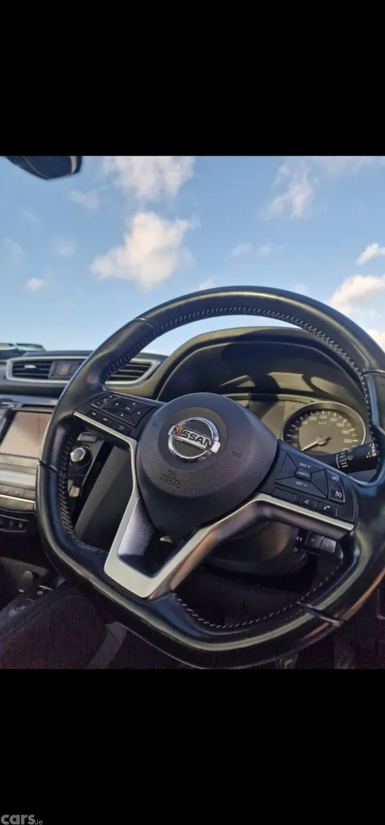 Nissan Qashqai MPV, Diesel, 2019, Grey