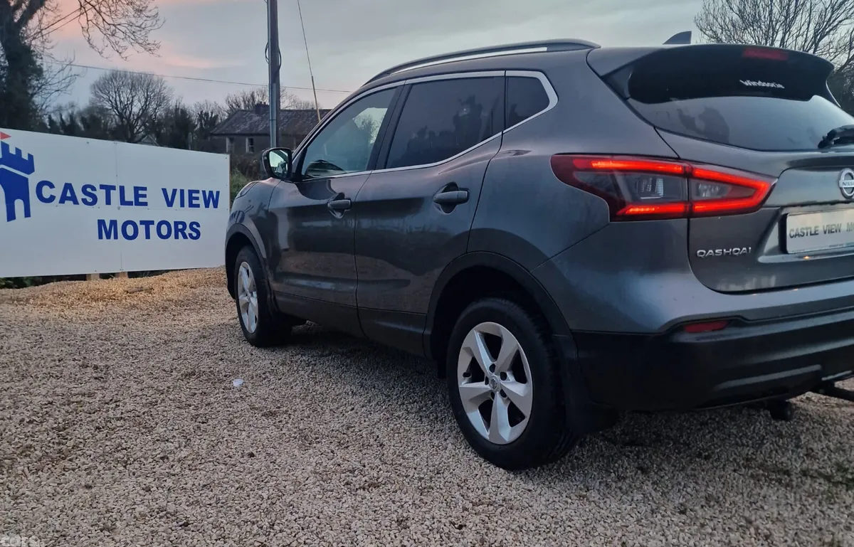 Nissan Qashqai MPV, Diesel, 2019, Grey
