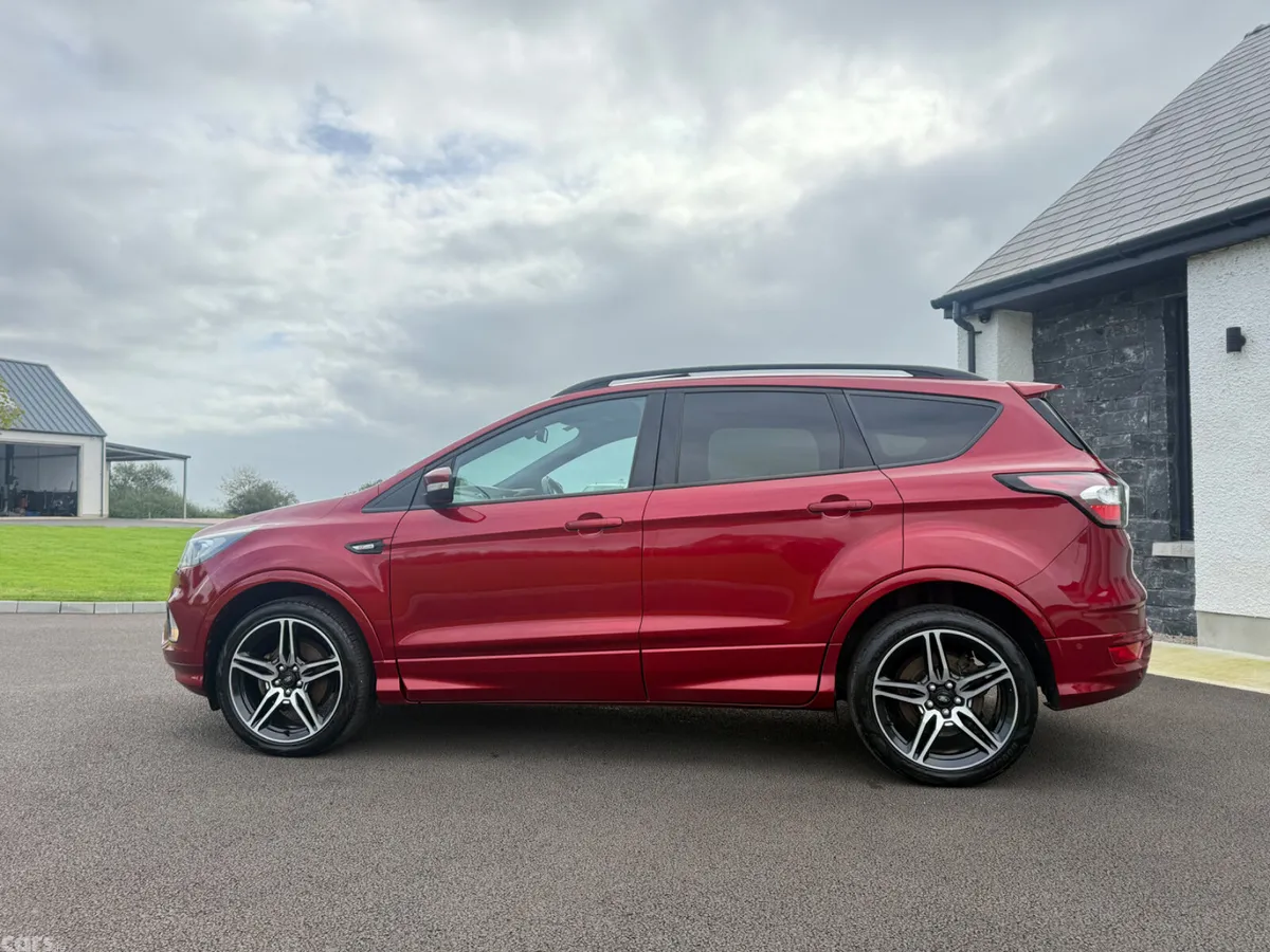 Ford Kuga SUV, Diesel, 2019, Red
