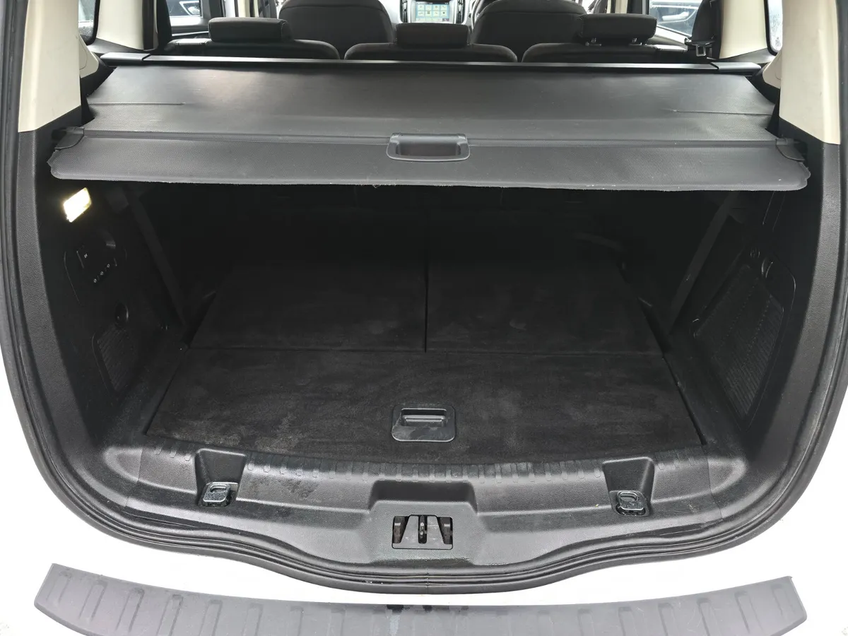 Ford S-Max MPV, Diesel, 2017, White