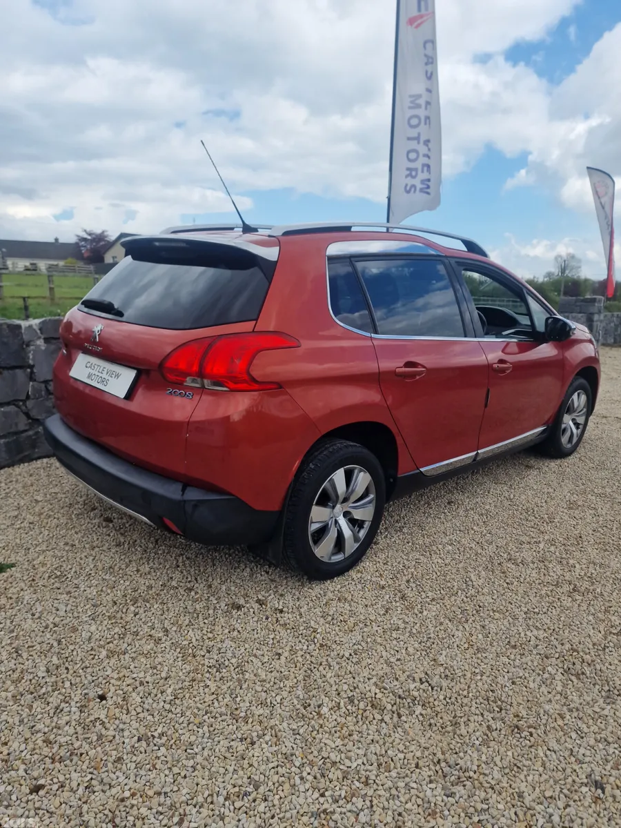 Peugeot 2008 SUV, Petrol, 2016, Red