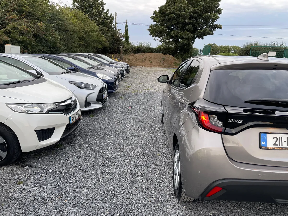 Toyota Yaris Hatchback, Petrol Hybrid, 2021, Brown