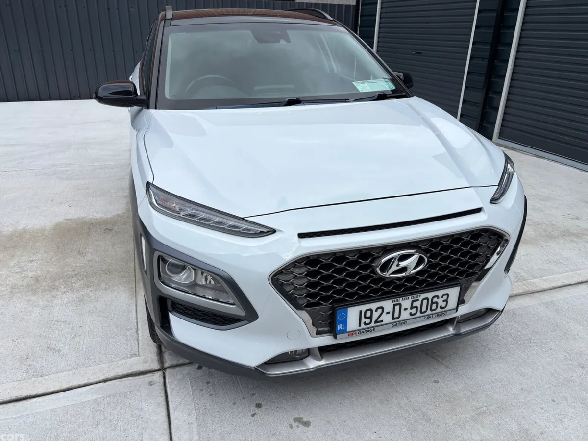 Hyundai KONA MPV, Petrol, 2019, White