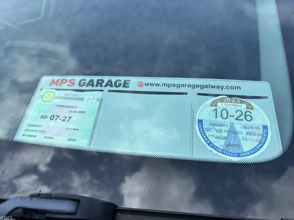 Hyundai KONA MPV, Petrol, 2019, White