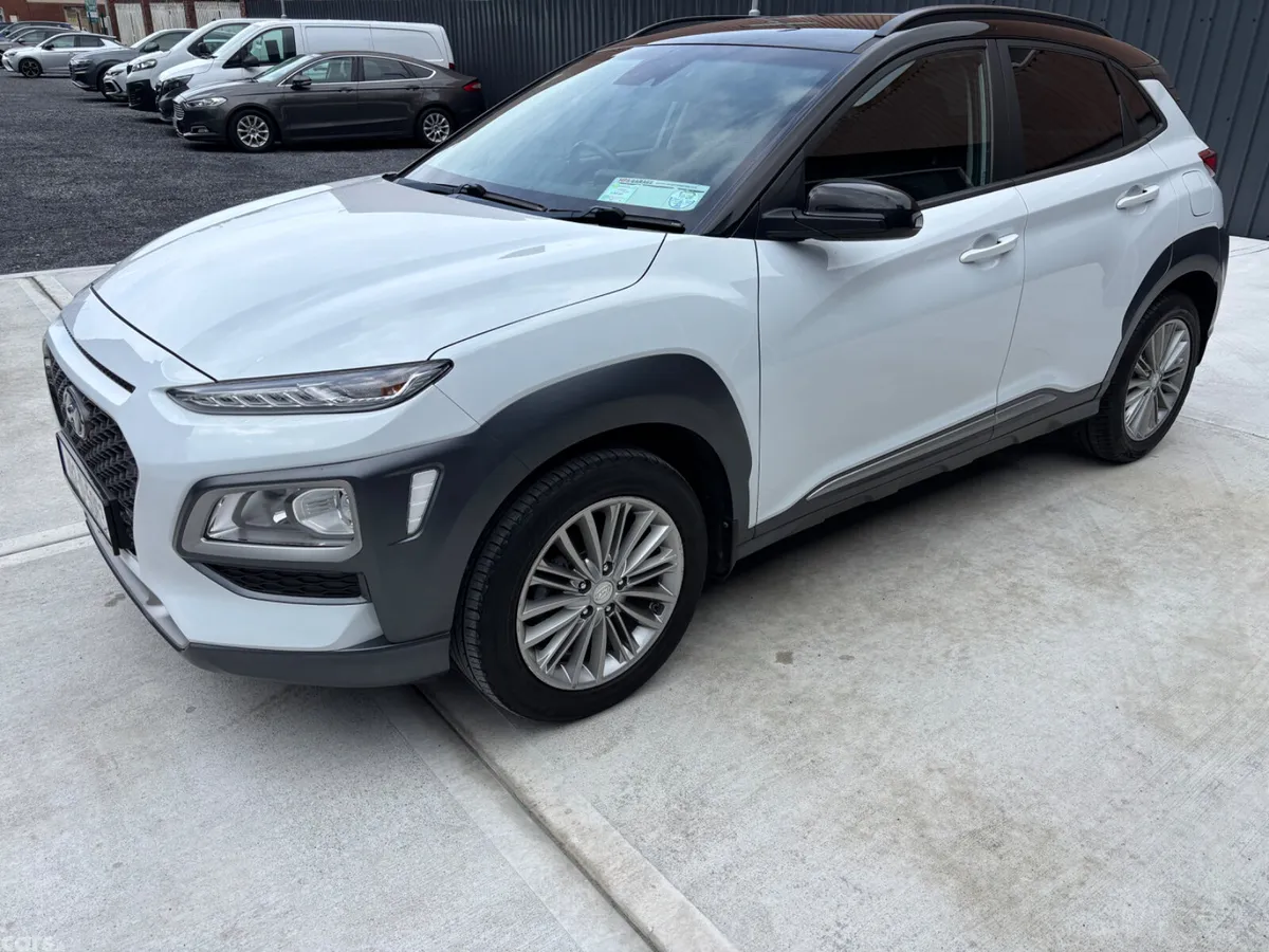 Hyundai KONA MPV, Petrol, 2019, White