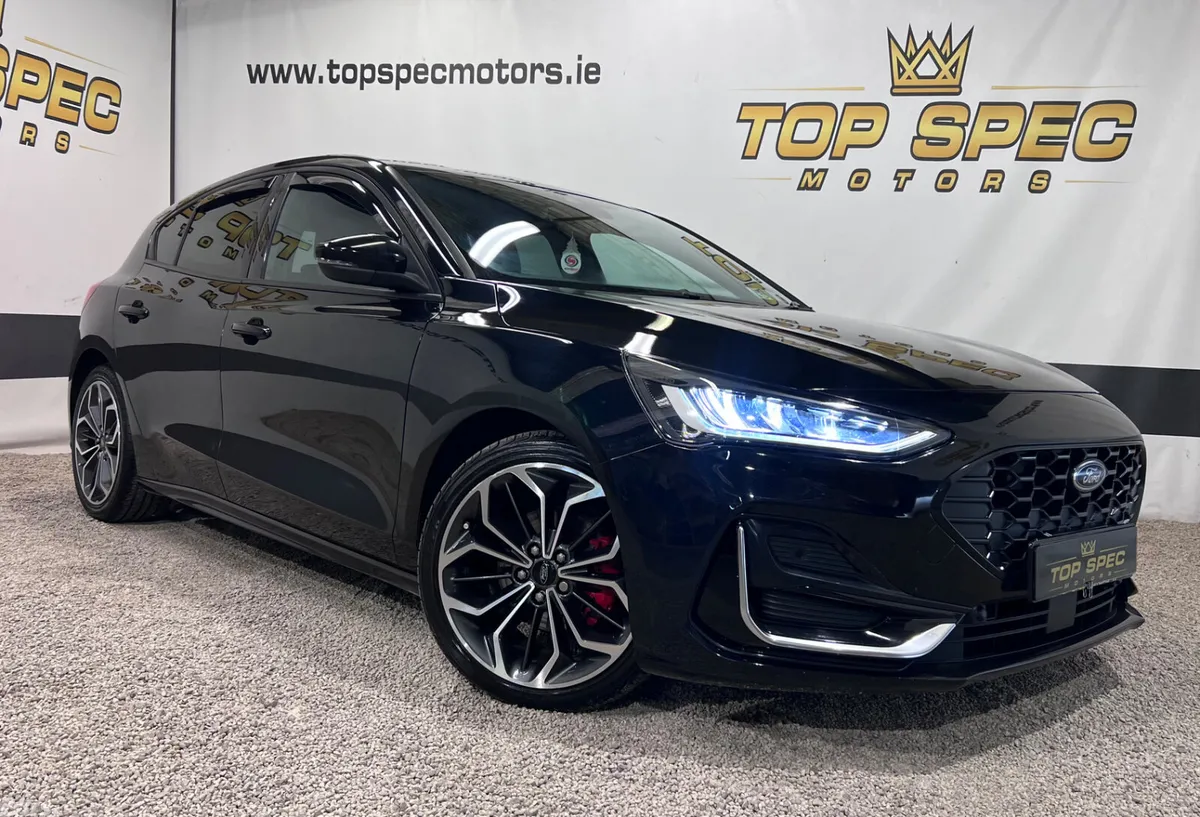 Ford Focus Hatchback, Diesel, 2022, Black