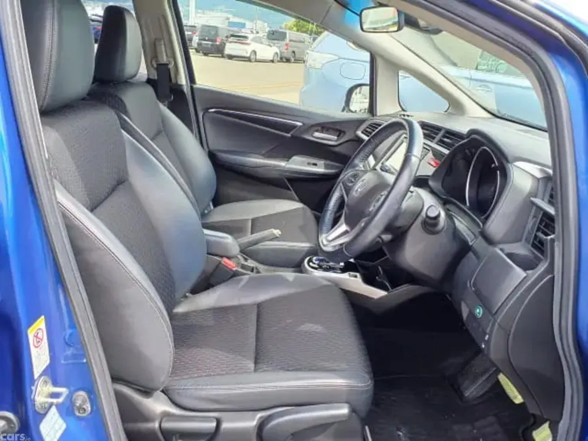 Honda Fit Hatchback, Petrol Hybrid, 2015, Blue