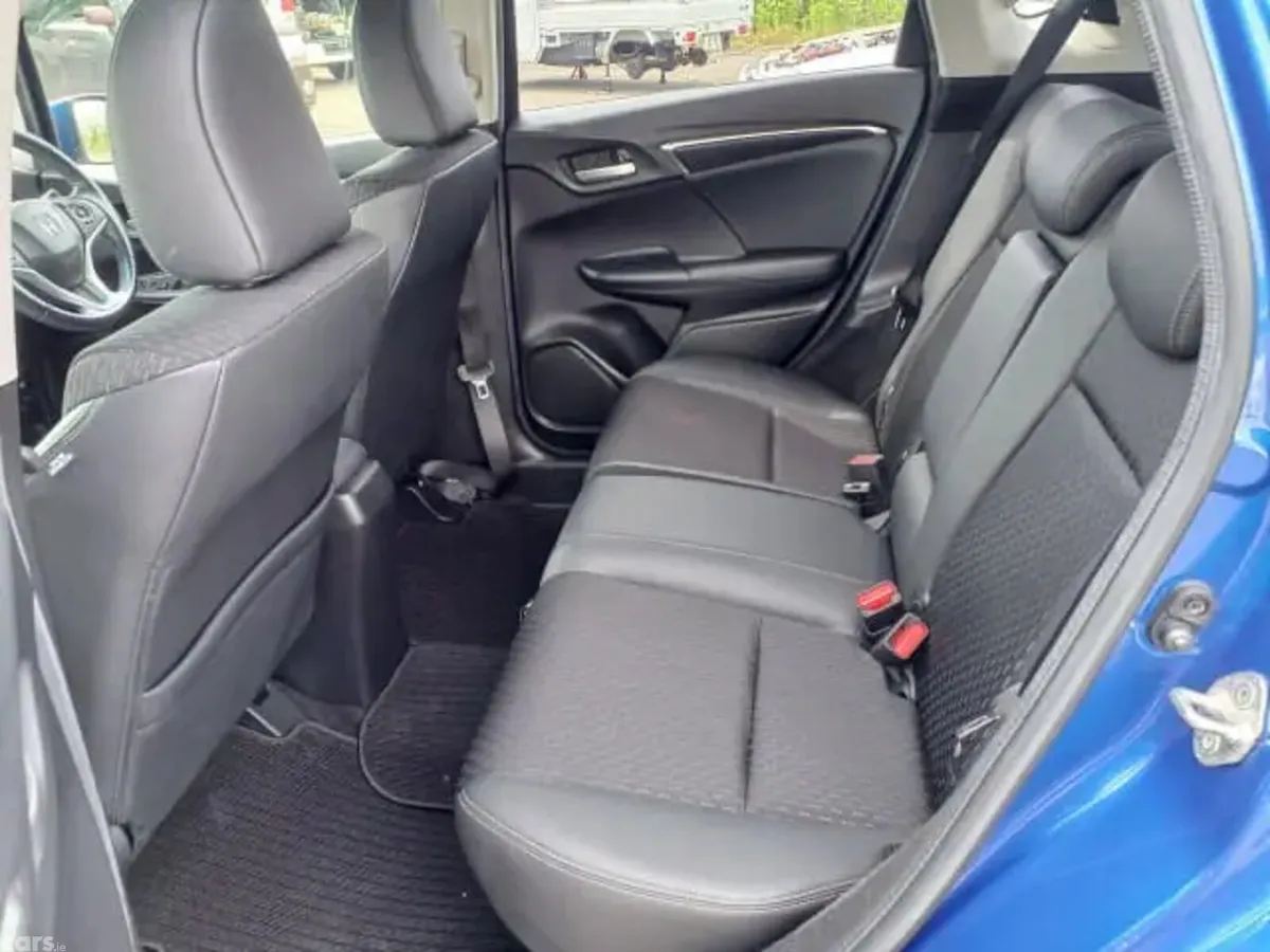 Honda Fit Hatchback, Petrol Hybrid, 2015, Blue