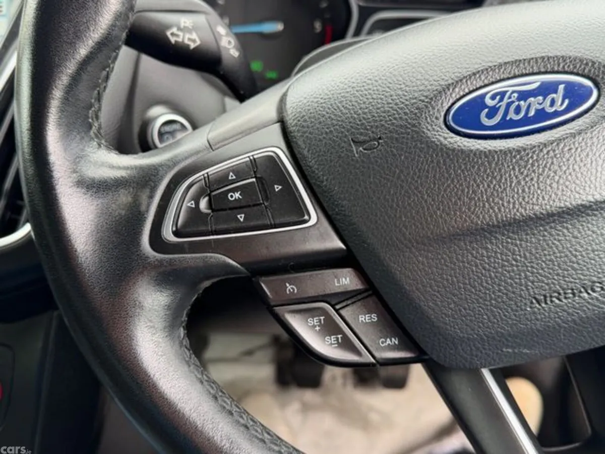 Ford Focus Hatchback, Diesel, 2017, Blue