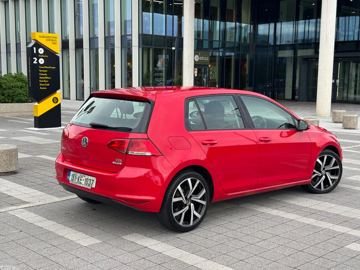 Volkswagen Golf Hatchback, Diesel, 2015, Red