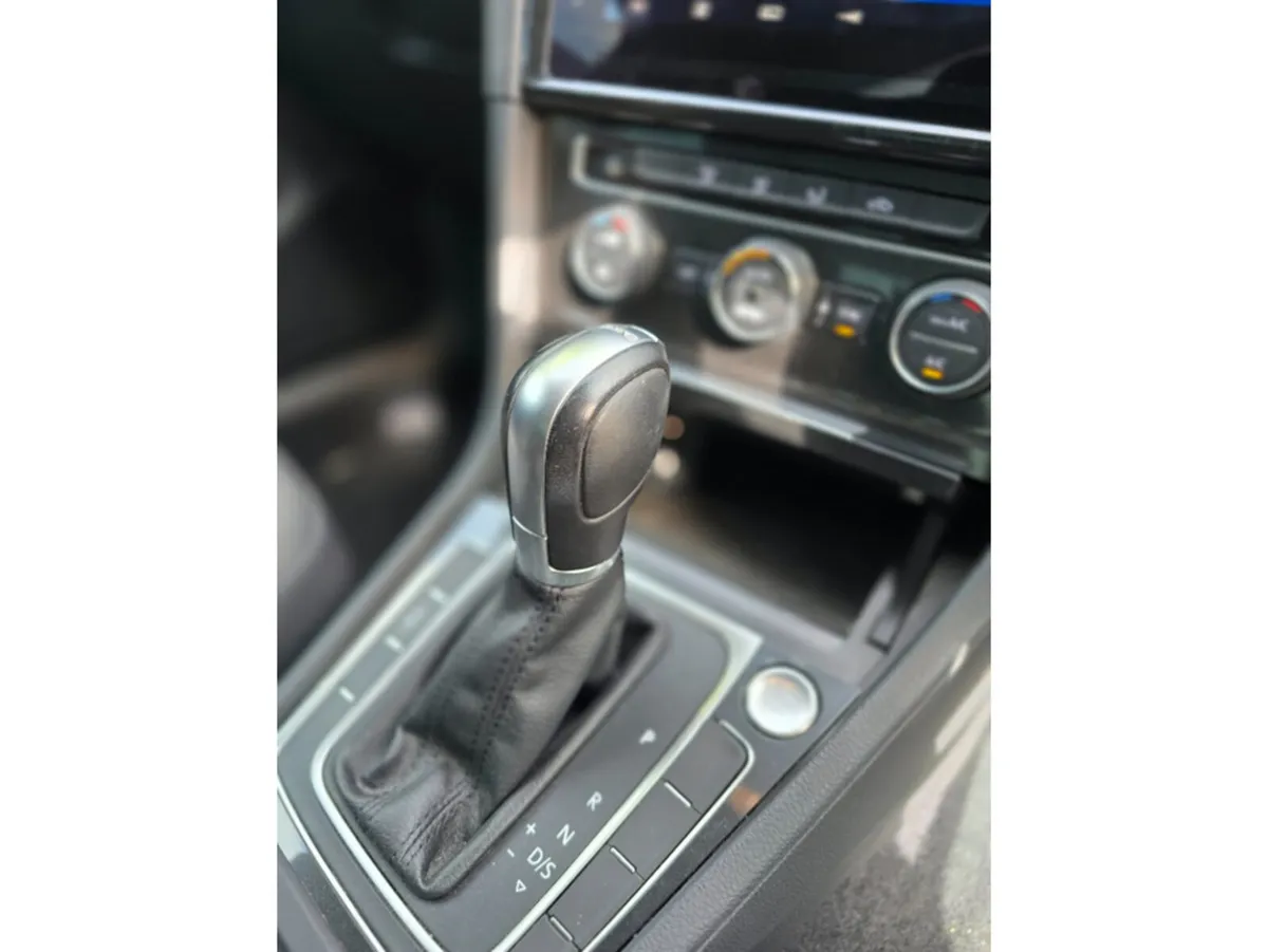 Volkswagen Golf Hatchback, Petrol, 2018, White