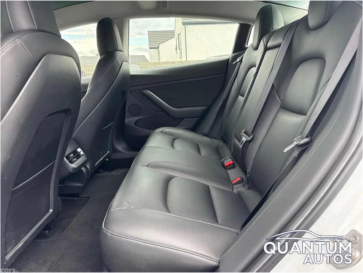 Tesla Model 3 Saloon, Electric, 2021, White