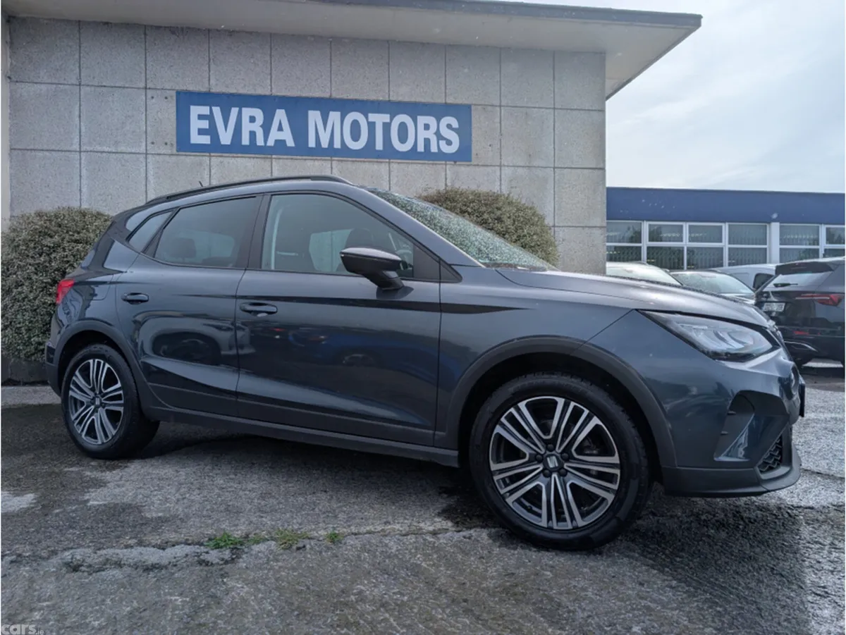 SEAT Arona Hatchback, Petrol, 2024, Grey