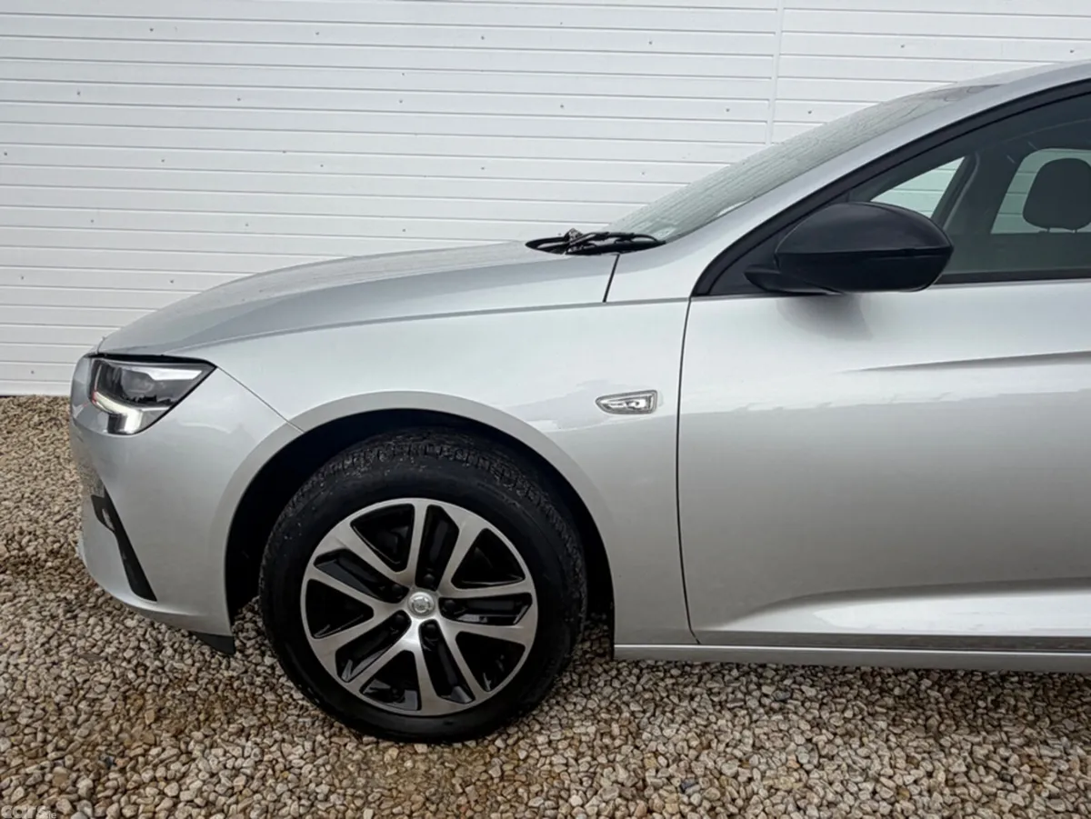 Opel Insignia Hatchback, Diesel, 2021, Grey