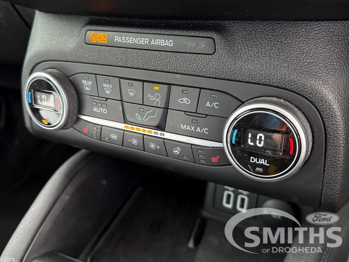 Ford Focus Estate, Petrol Hybrid, 2021, Blue