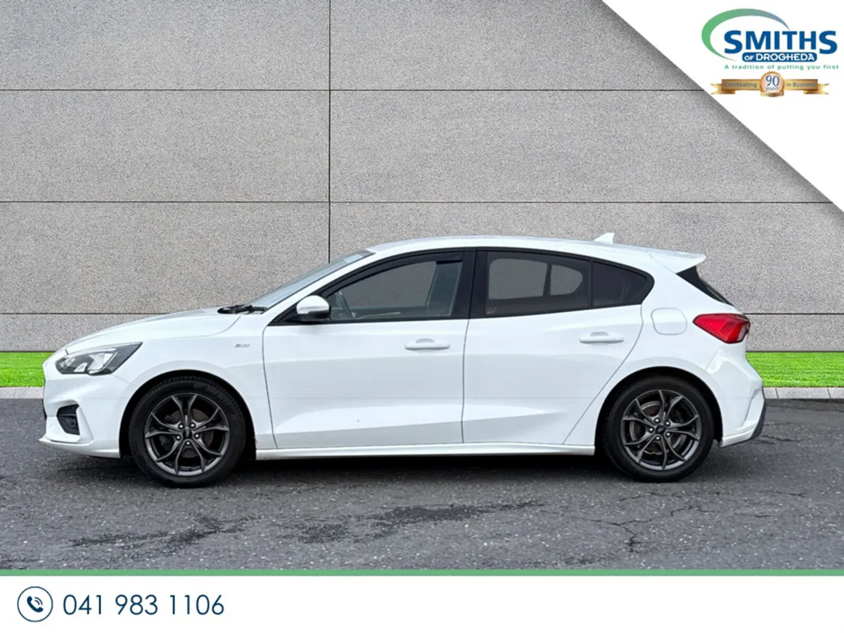 Ford Focus Hatchback, Petrol, 2019, White