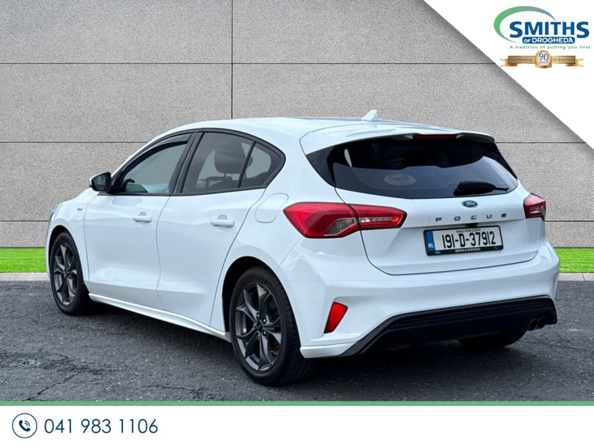 Ford Focus Hatchback, Petrol, 2019, White