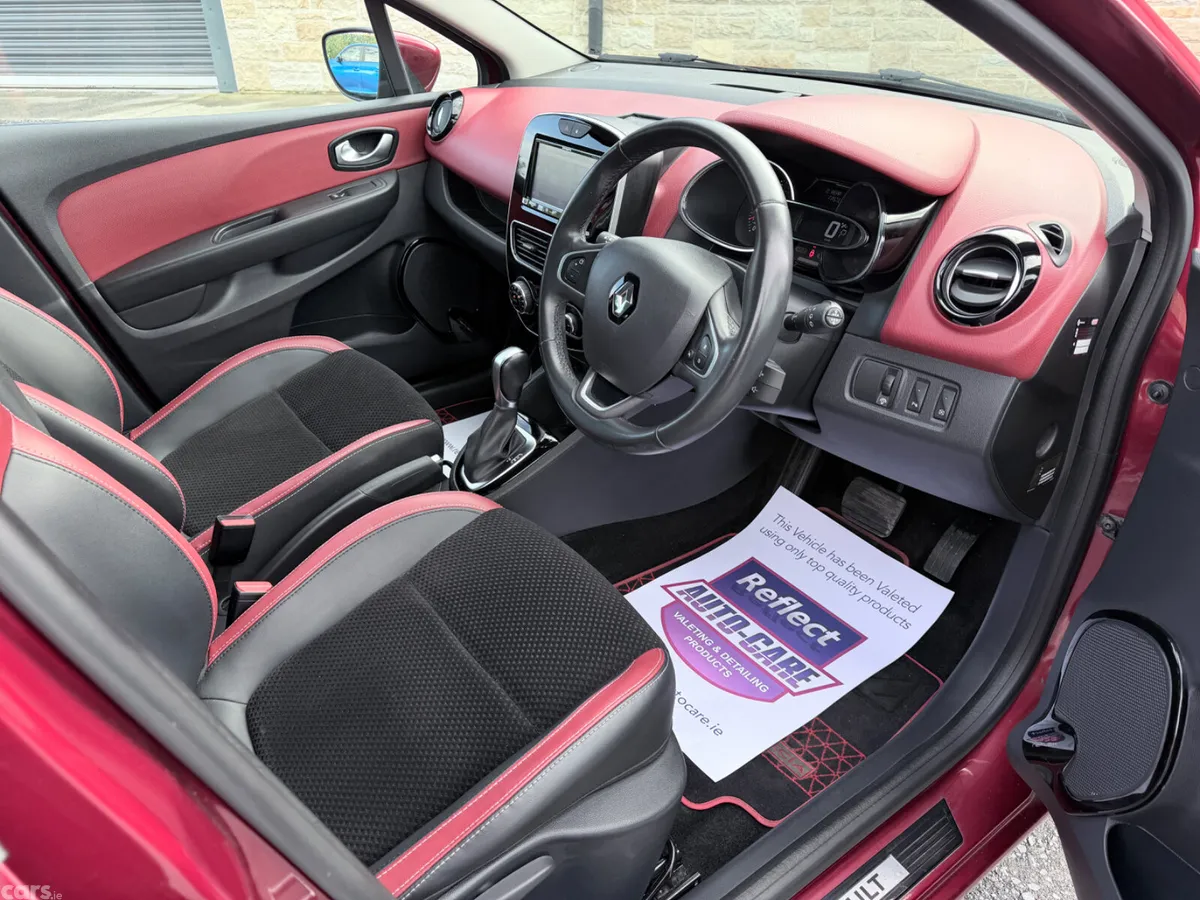 Renault Clio Hatchback, Petrol, 2017, Red