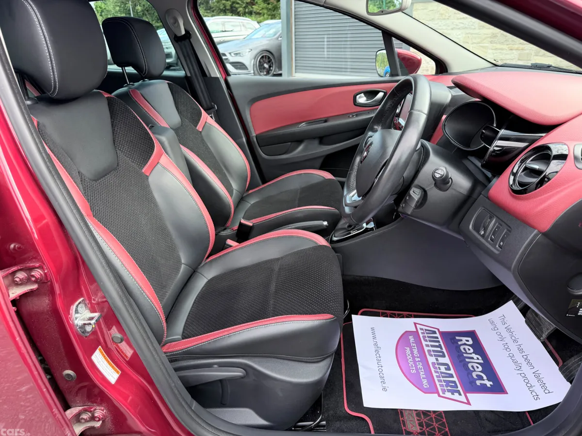 Renault Clio Hatchback, Petrol, 2017, Red