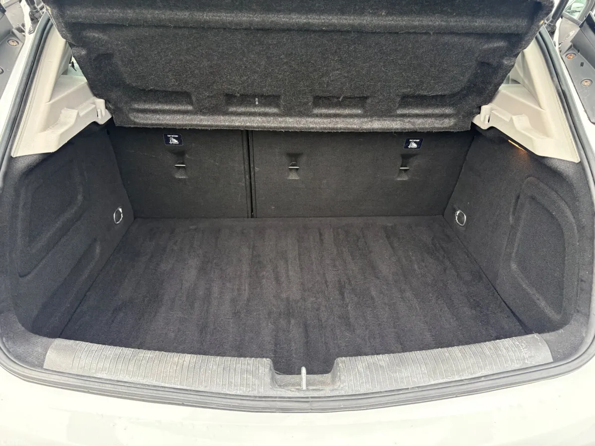 Opel Astra Hatchback, Petrol, 2016, White