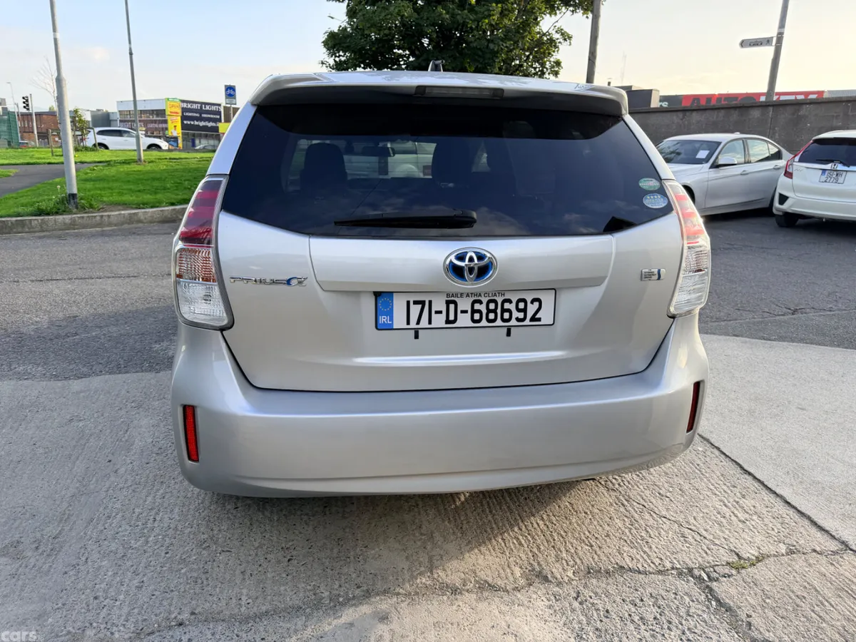 Toyota Prius MPV, Petrol Hybrid, 2017, Silver