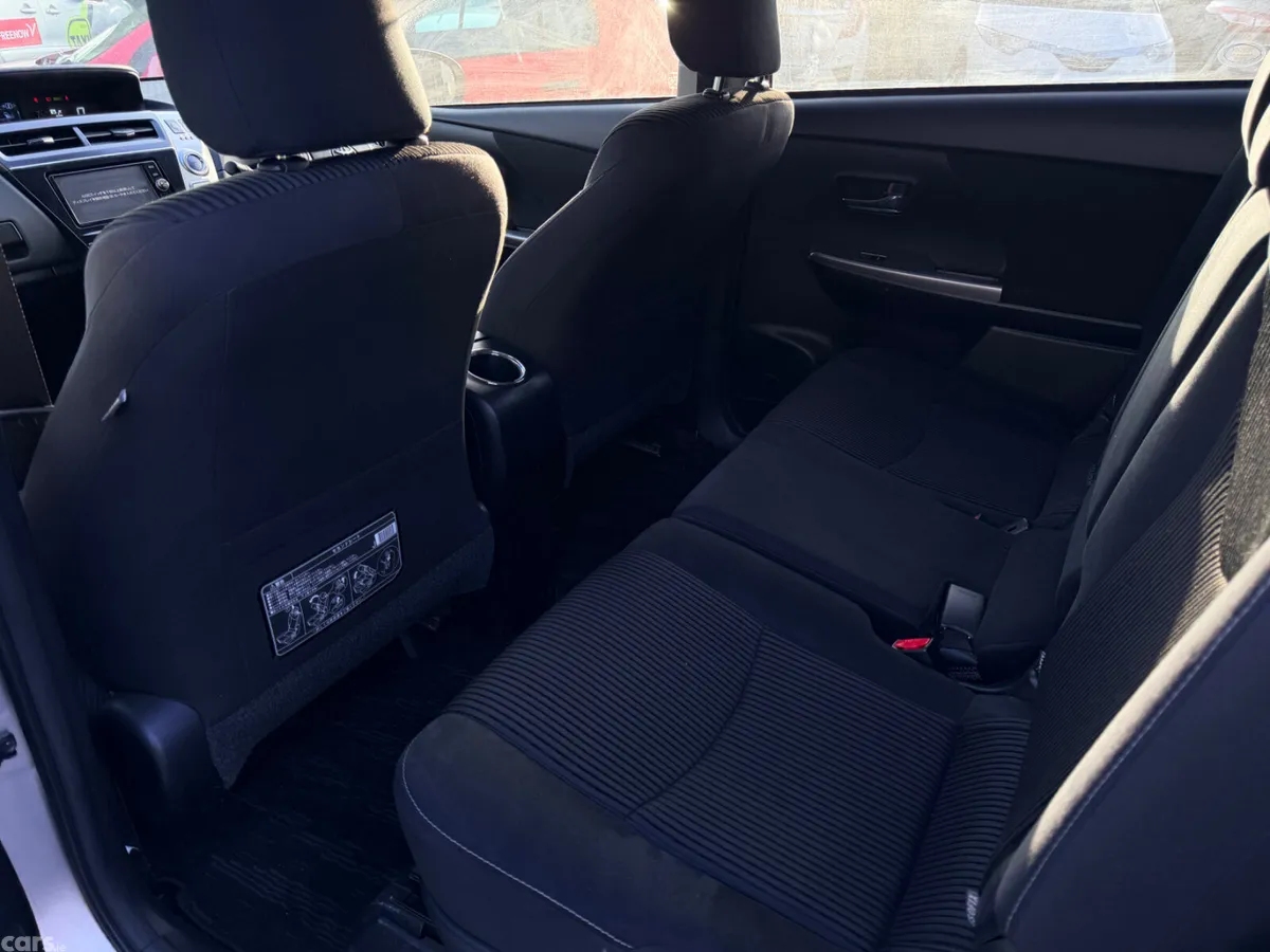 Toyota Prius MPV, Petrol Hybrid, 2017, Silver