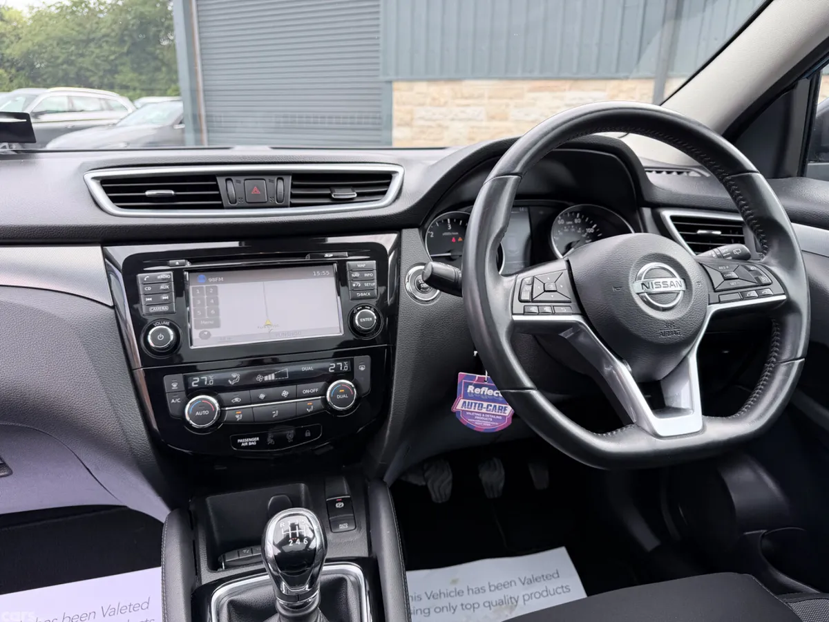 Nissan Qashqai Hatchback, Diesel, 2018, Blue