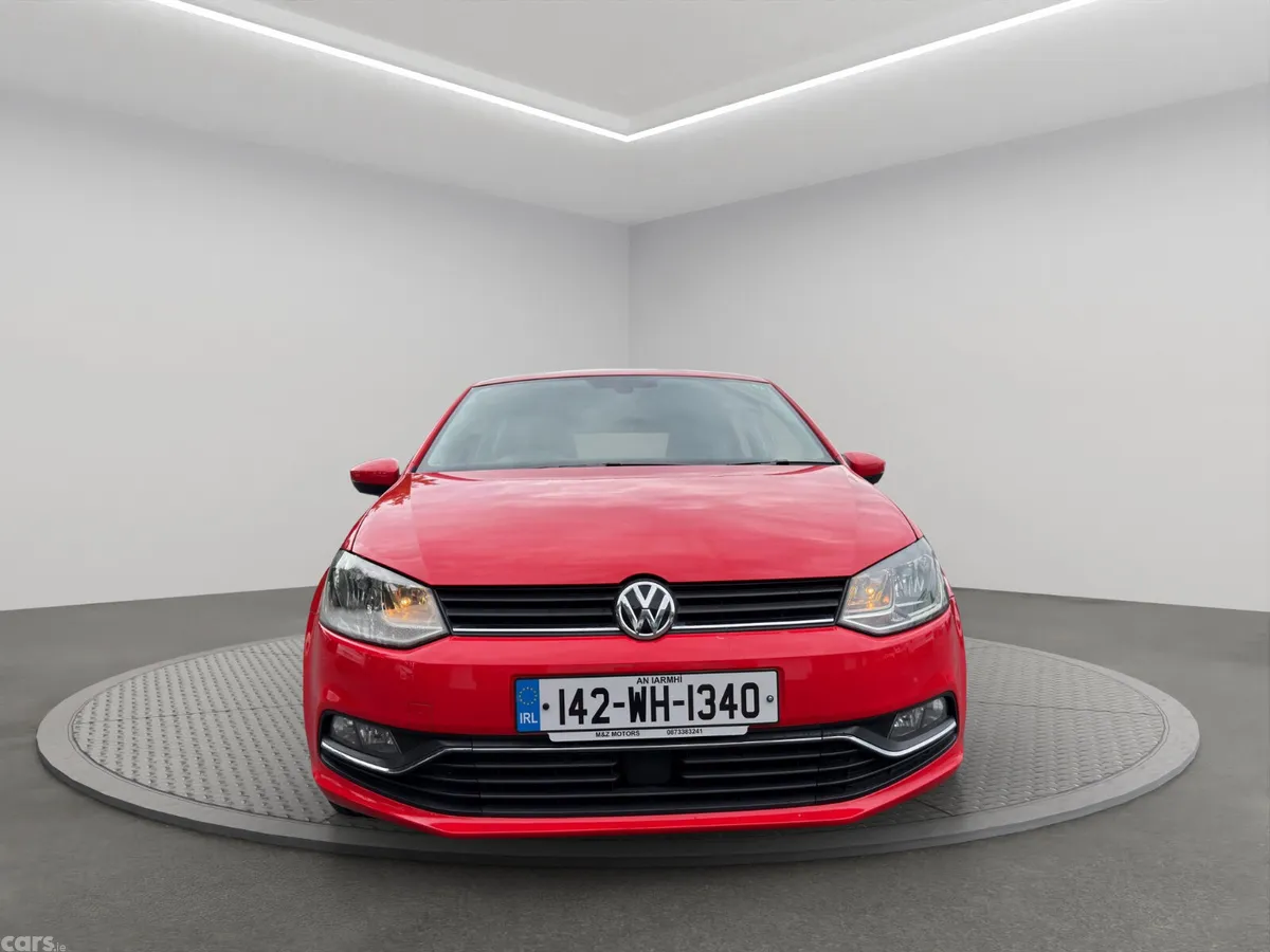 Volkswagen Polo Hatchback, Petrol, 2014, Red