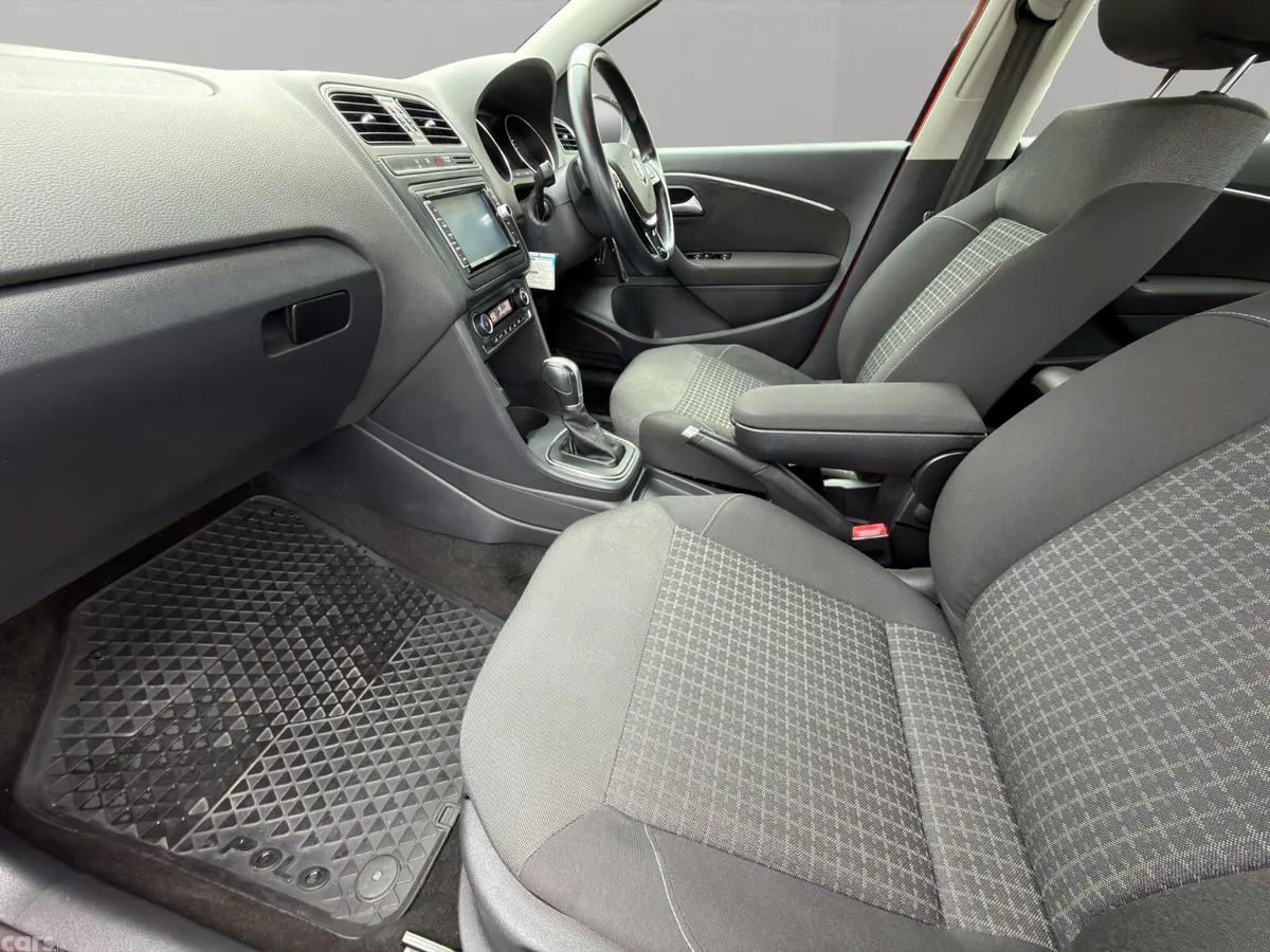 Volkswagen Polo Hatchback, Petrol, 2014, Red