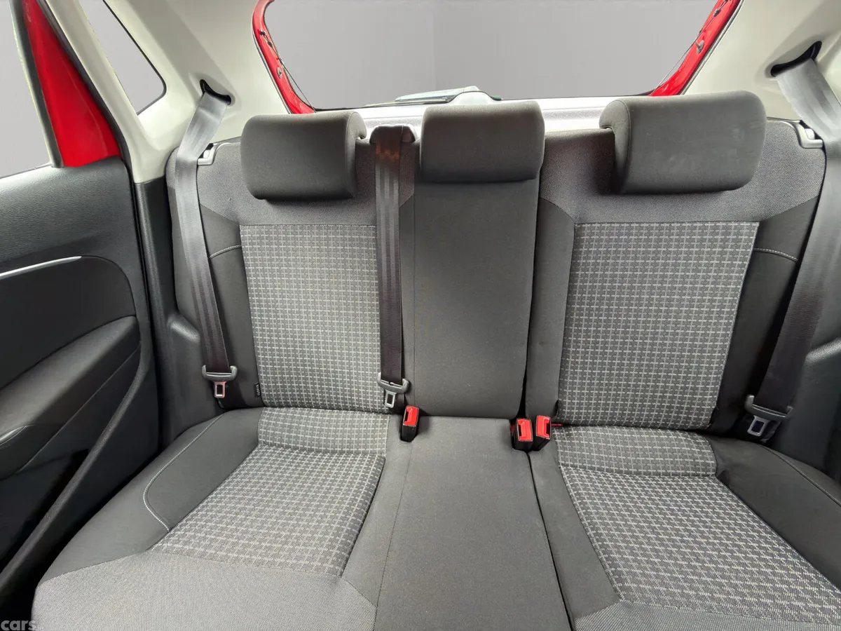 Volkswagen Polo Hatchback, Petrol, 2014, Red