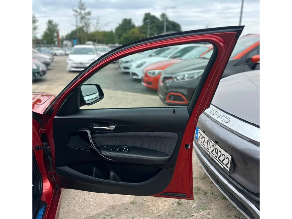 BMW 1-Series Hatchback, Petrol, 2017, Red