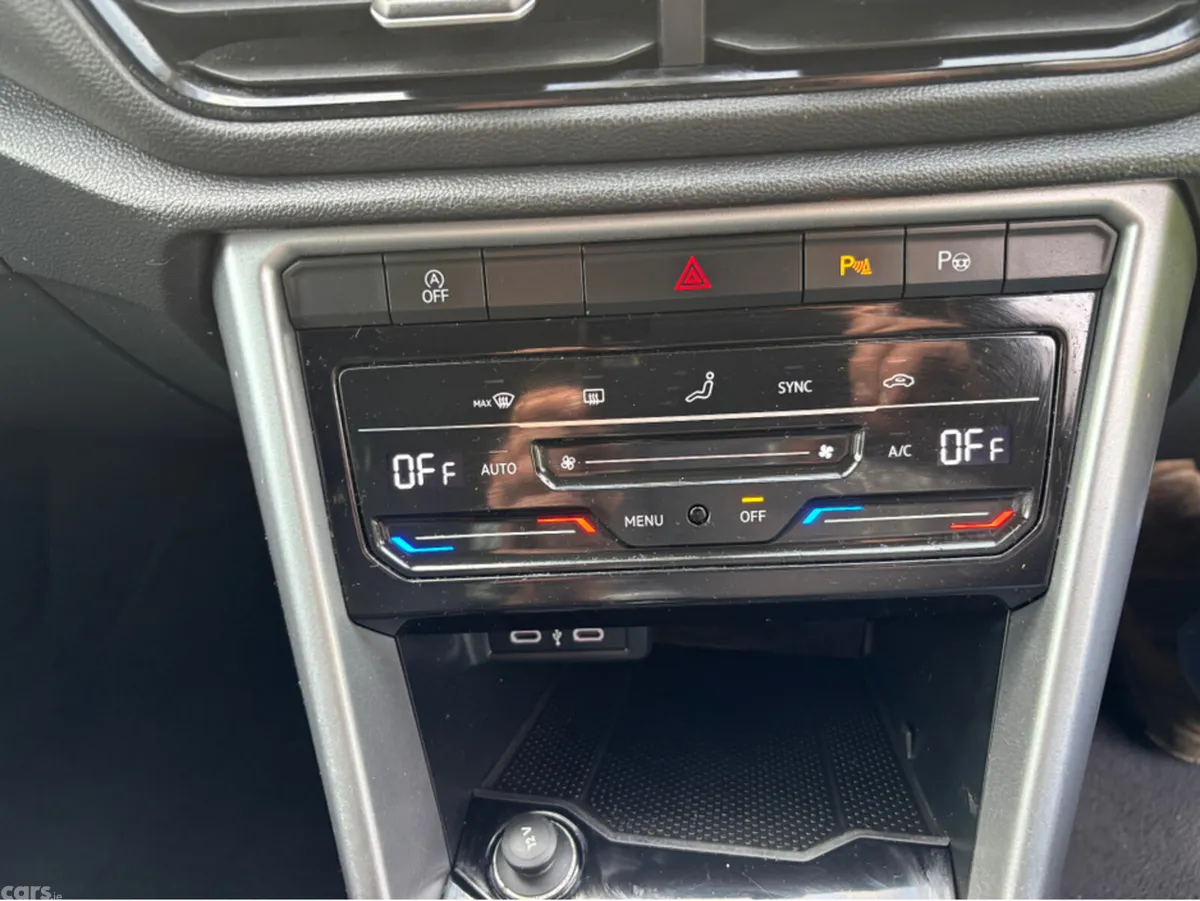 Volkswagen T-Roc Estate, Petrol, 2022, Red