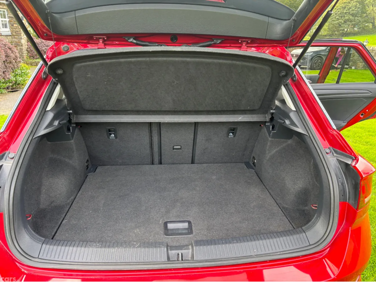 Volkswagen T-Roc Estate, Petrol, 2022, Red