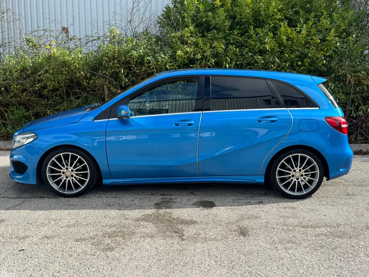 Mercedes-Benz B-Class Hatchback, Petrol, 2017, Blue