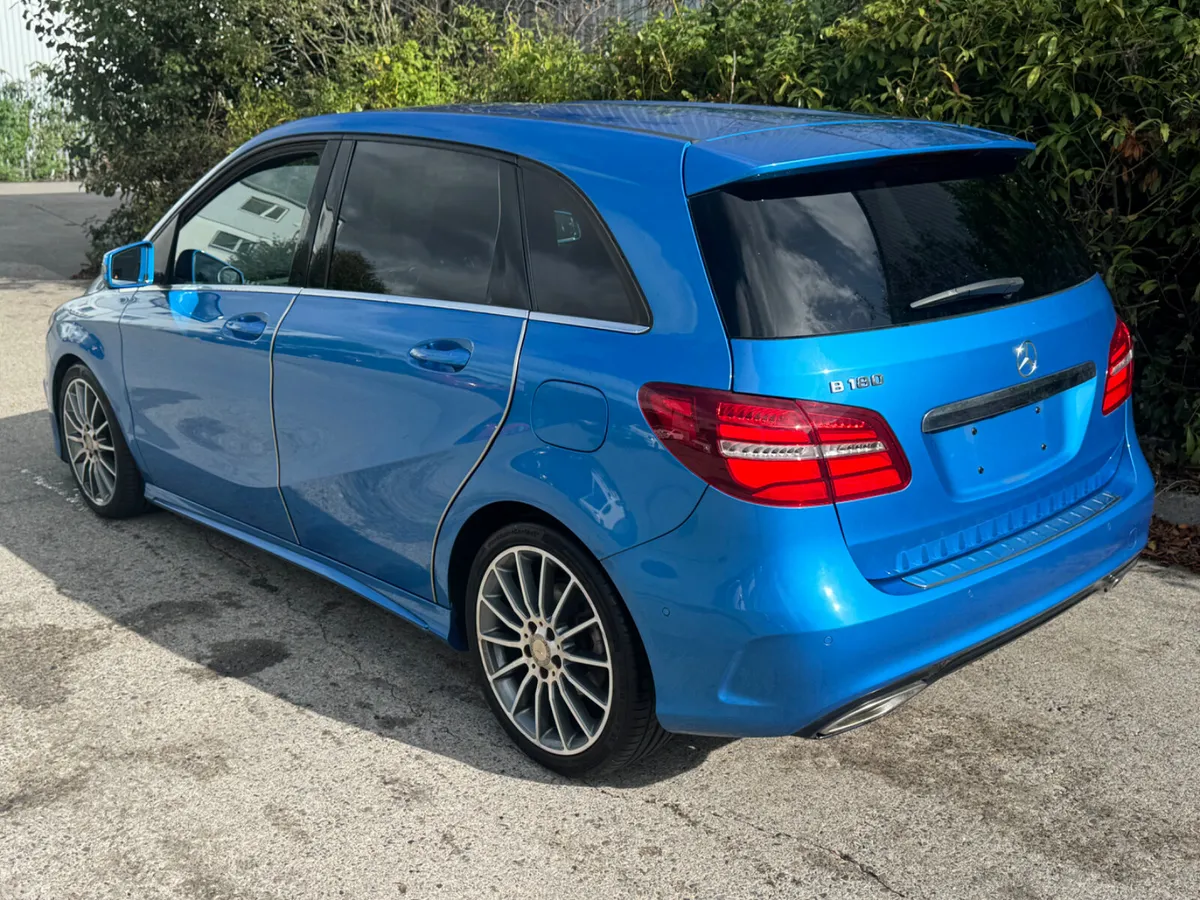 Mercedes-Benz B-Class Hatchback, Petrol, 2017, Blue