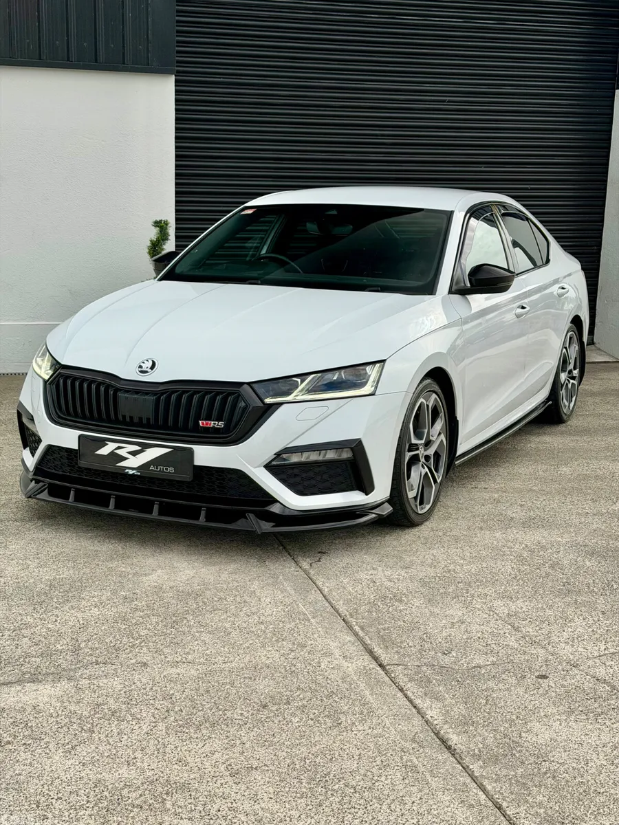 Skoda Octavia Saloon, Diesel, 2022, White