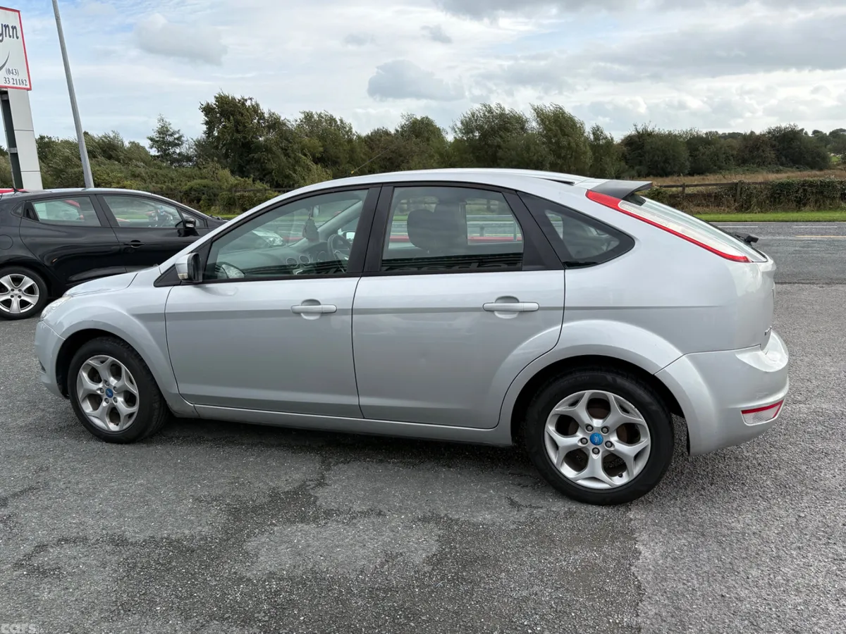Ford Focus Hatchback, Diesel, 2012, Silver