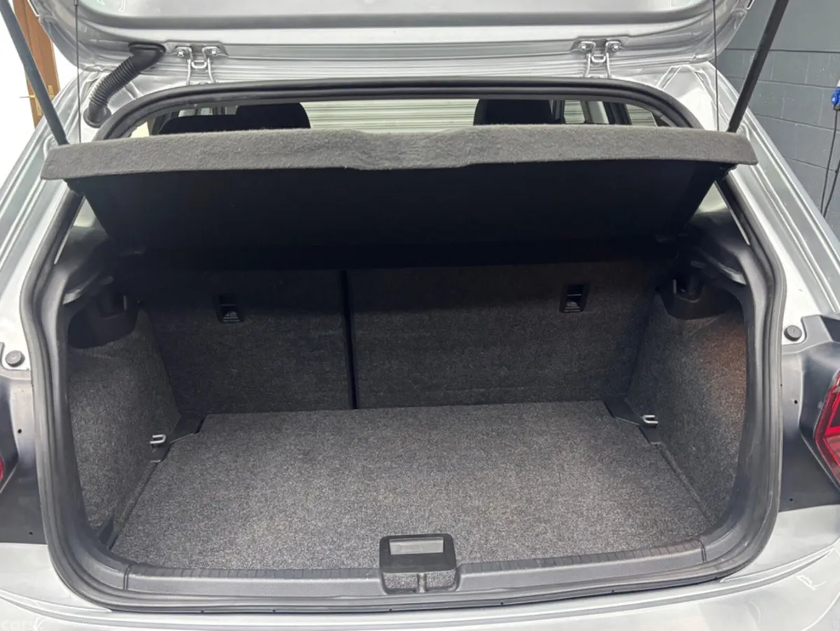 Volkswagen Polo Hatchback, Diesel, 2019, Grey
