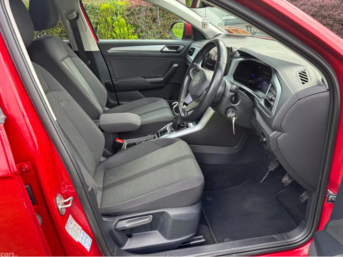 Volkswagen T-Roc Estate, Petrol, 2022, Red