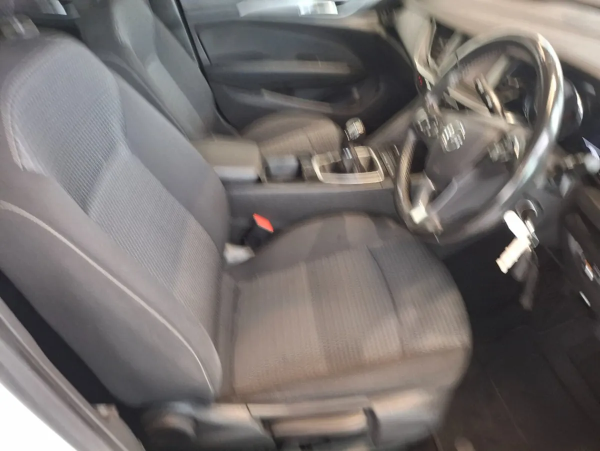 Opel Insignia Hatchback, Diesel, 2021, White