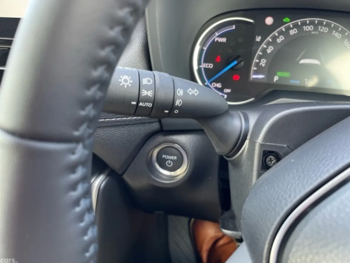 Toyota RAV4 SUV, Petrol Hybrid, 2025, Red